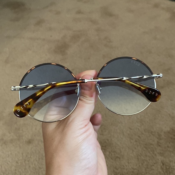 Diff Eyewear Accessories Diff Eyewear Isla Sunglasses Poshmark